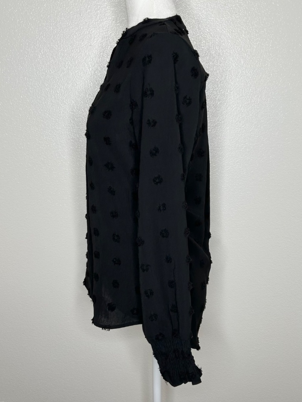 B Womens Black Dotted Texture Long Sleeve Top Blouse Split Neck Size S - Picture 4 of 8